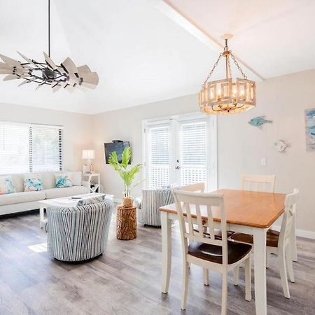 Вилла 1 Sea Spray Lane Хилтон-Хед-Айленд Экстерьер фото